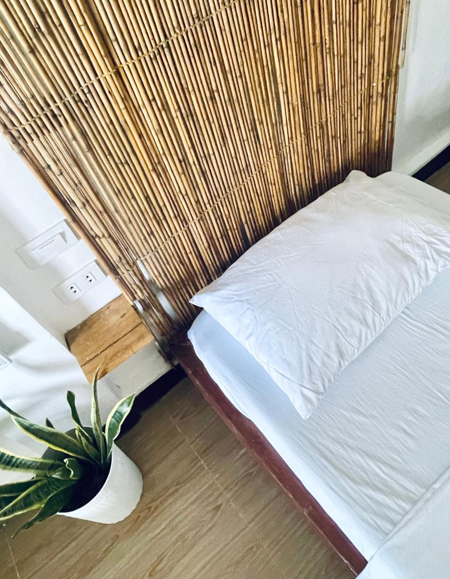 Siargao Sunflower Suites General Luna  Bagian luar foto