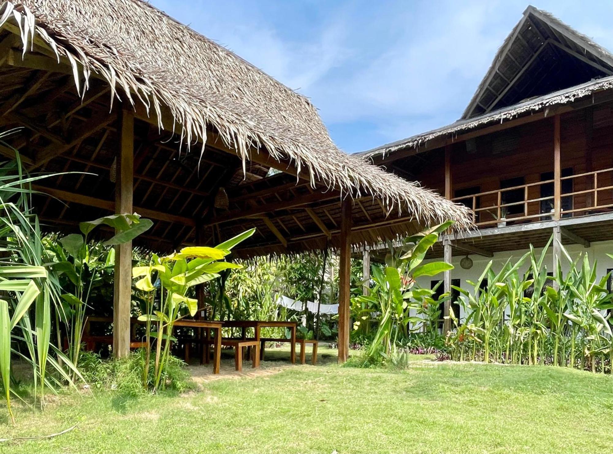 Siargao Sunflower Suites General Luna  Bagian luar foto
